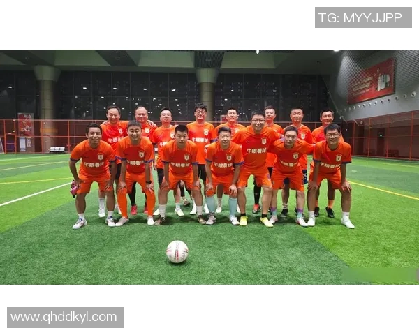 南京足球队的成长历程与奋斗精神的真实记录与回顾